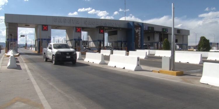 Viajeros consideran injusto aumento en el costo de casetas en Chihuahua