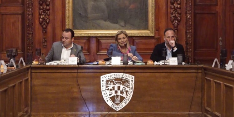 Gobernadora se reúne con diputados para reforzar acciones en beneficio de la población