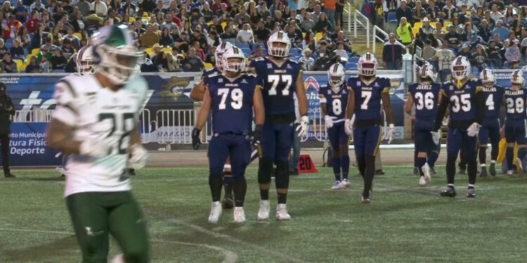 Caudillos de Chihuahua arrancan temporada ante Raptors con gran ambiente