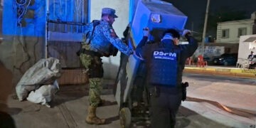 Aseguran refrigerador robado tras cateo en Los Dorados