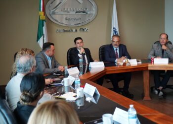 Se reúne Rafa Loera con Consejo Directivo de CANACO