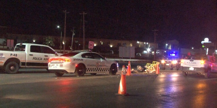 Tráiler embiste a sujetos que viajaban en triciclo en Delicias