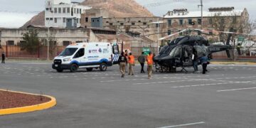 Trasladan vía aérea a joven embarazada de Casas Grandes a la capital