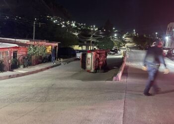 Vuelca adulto mayor en la colonia Lealtad II