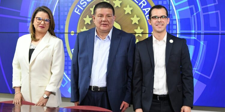 César Jáuregui oficializa nuevos nombramientos estratégicos