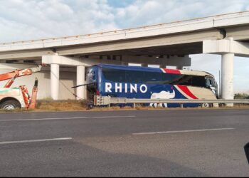 Autobuses Rhino emite postura tras fatal accidente; colabora con el IMSS y la FGE