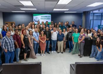 Encabeza Fiscal César Jáuregui encuentro cercano con trabajadores de la UTCH