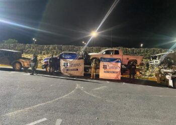 Aseguran cinco vehículos en Aldama; dos se encontraban calcinados