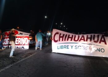 Bloquean la carretera 45 en Meoqui contra presuntos acarreados de Morena