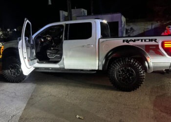 Aseguran siete vehículos en operativos contra arrancones en Chihuahua