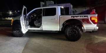 Aseguran siete vehículos en operativos contra arrancones en Chihuahua