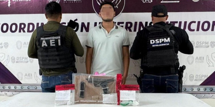 Detienen a sujeto armado en el Centro