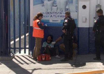 Hombre en situación de calle es reanimado tras aparente intoxicación alcohólica en la Pacheco
