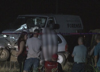 Choque frontal en la libre Saucillo-Conchos deja un muerto y varios heridos