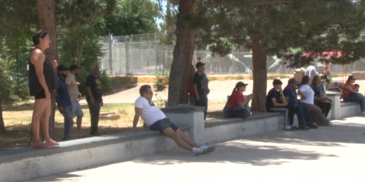 Familias aprovechan el Día del Trabajo para disfrutar de parques y espacios públicos en la capital