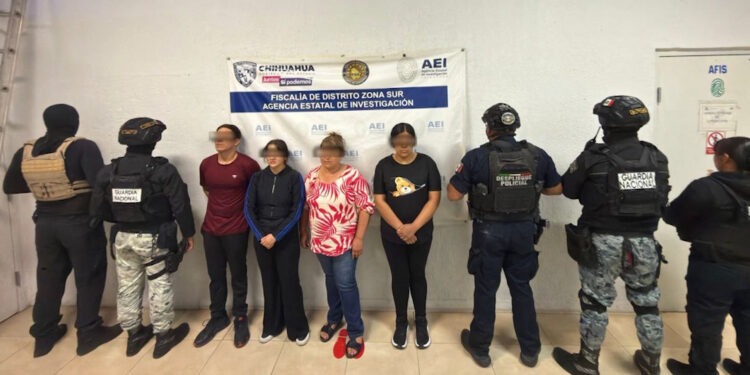 Detienen a cuatro personas por delitos contra la salud tras cateo en Parral