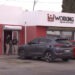 Movilización policiaca en agencia de empleo tras ataque con arma de postas en avenida Universidad
