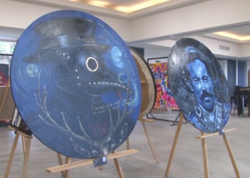 Artistas chihuahuenses exhiben su talento durante el Vino Fest