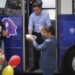 Encabezan Rafa Loera y el secretario infantil, entrega de alimentos con la unidad móvil de NutriChihuahua