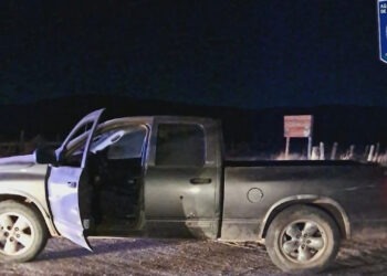 Encuentran a pareja ejecutada a bordo de camioneta en Madera