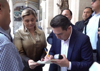 FGR cita a comparecer a Maru Campos por el caso de agentes de la CIA