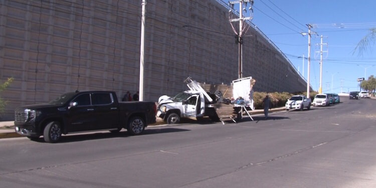 Falla en frenos de camión municipal deja dos lesionados en la avenida Politécnico Nacional