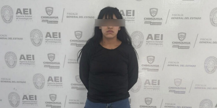 Joven acusada de asesinar a su hija recién nacida con un arma blanca