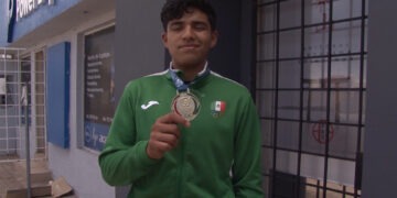 Karateka chihuahuense gana oro en torneo nacional y clasifica a Panamericano