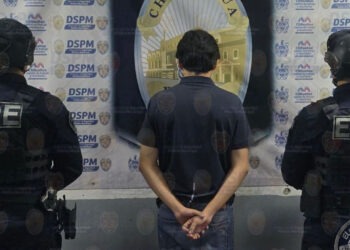 Lo detienen en la UP con presuntos envoltorios, vapeadores y cigarros de aparente marihuana