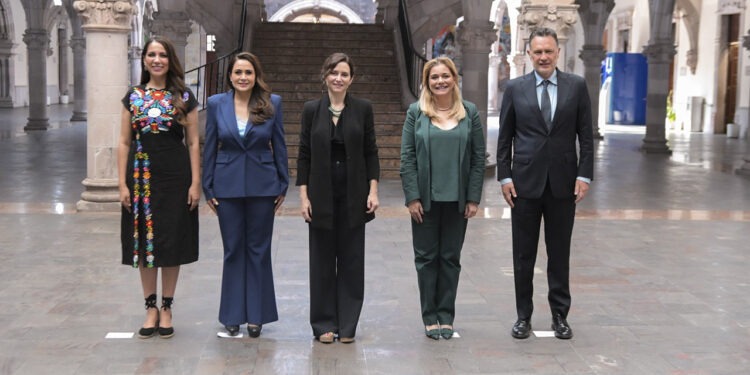 Maru Campos estrecha lazos estratégicos en Aguascalientes