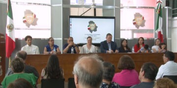 Carlos Olson se pronuncia contra el matrimonio igualitario previo a votación en el Congreso