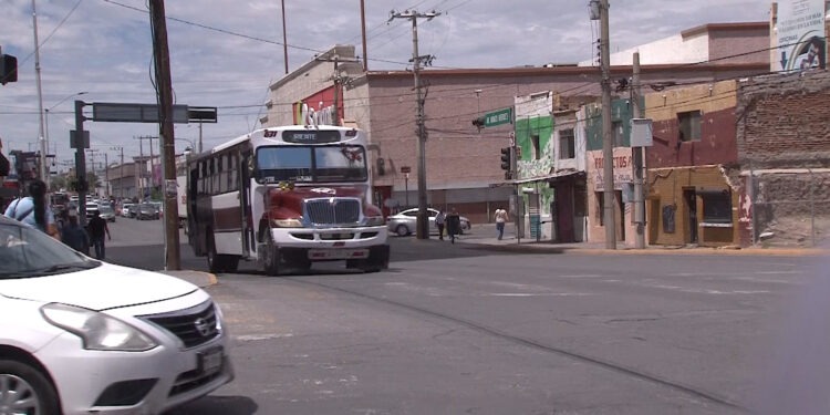 Usuarios piden ampliar cobertura y modernizar el transporte público en Chihuahua