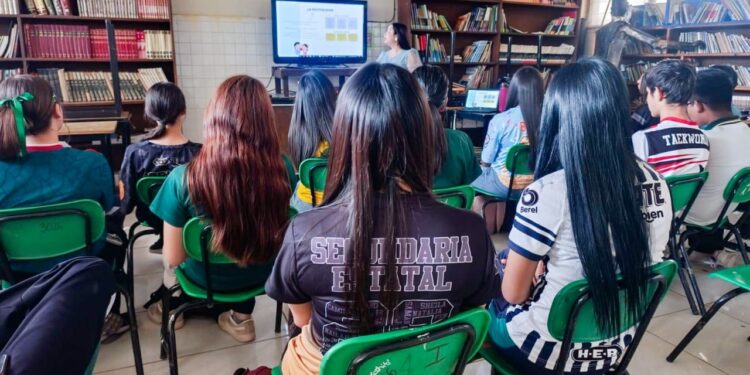 Imparte Gobierno de Meoqui la plática “Manejo de Emociones” la Secundaria Stege