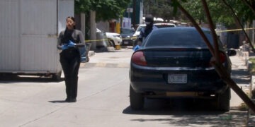 Aseguran vehículo vinculado a robo de 300 mil pesos en la colonia San Felipe