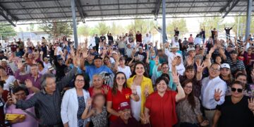 Encabeza senadora Andrea Chávez recorridos de gestión social en colonias de Ciudad Juárez
