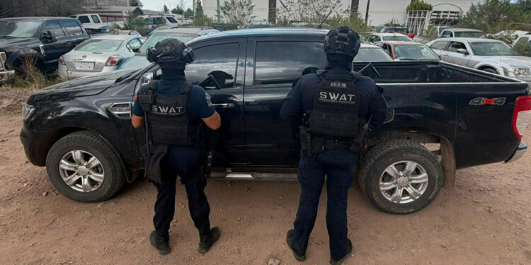 Aseguran vehículo con blindaje y reporte de robo en Gran Morelos
