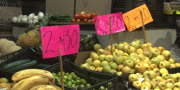 Chihuahuenses resienten aumento en gastos de alimentación pese a baja en algunos productos