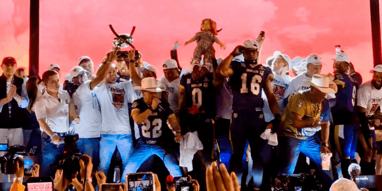 Caudillos se coronan campeones del Tazón México IX de la LFA