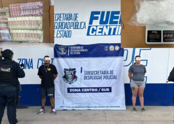 Detienen a pareja con más de medio kilo de cristal y 9 mil 650 pesos en efectivo