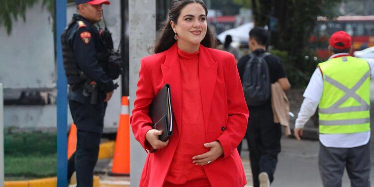 Encabeza Andrea Chávez asamblea informativa en Ciudad Juárez tras registro formal