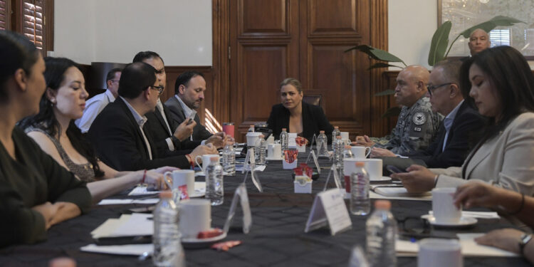 Maru Campos encabeza reunión semanal de la Mesa de Seguridad