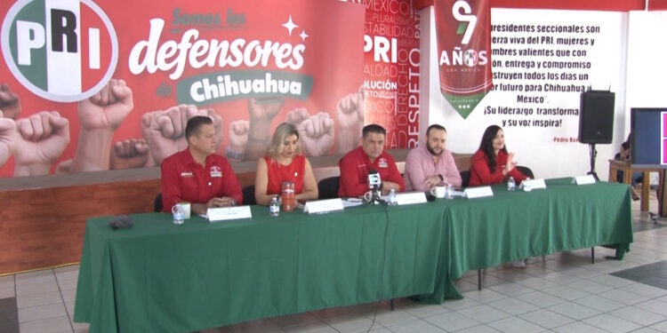 Alejandro Domínguez critica informe presidencial y “destapes” políticos en Chihuahua