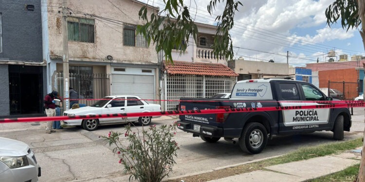 Sujeto bajo el influjo de sustancias apuñala a su madre en la colonia San Patricio