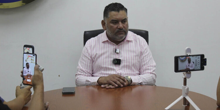 Abatido en enfrentamiento con SSPE tenía órdenes de aprehensión por secuestro: Fiscal