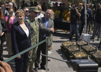 Asiste Maru al acto conmemorativo por el Día Internacional de la Destrucción de Armas de Fuego en Juárez