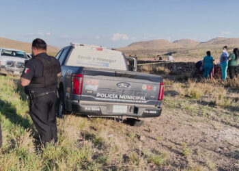 Localizan cuerpo sin vida envuelto en una cobija en la carretera libre a Juárez