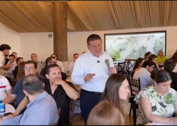 César Jáuregui llama a defender las instituciones