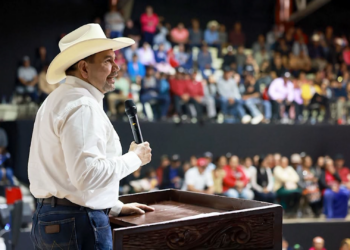 Se reúne Cruz Pérez Cuéllar con morenistas de Guadalupe y Calvo