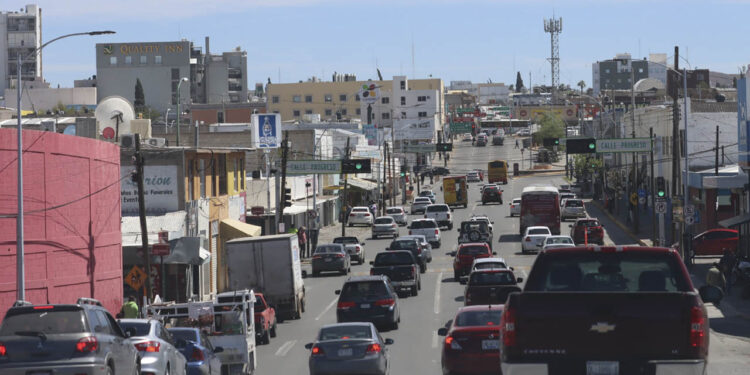 Cuídate del calor, pudieran subir las temperaturas hasta los 37°C en la capital