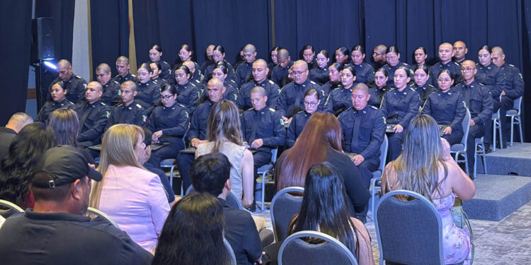 Egresan 97 cadetes de la Academia de Policía; robustecen corporaciones de Chihuahua y Delicias